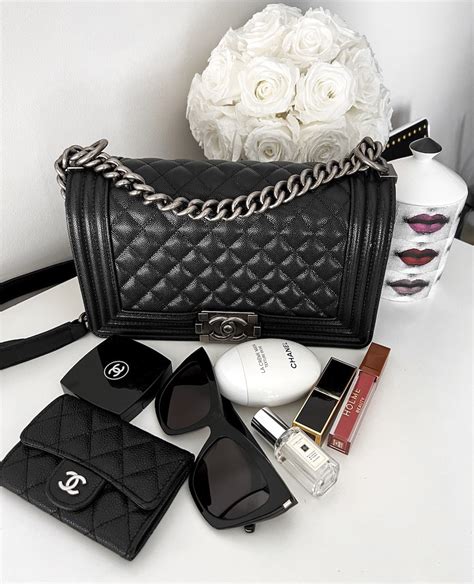 chanel boy bag blog